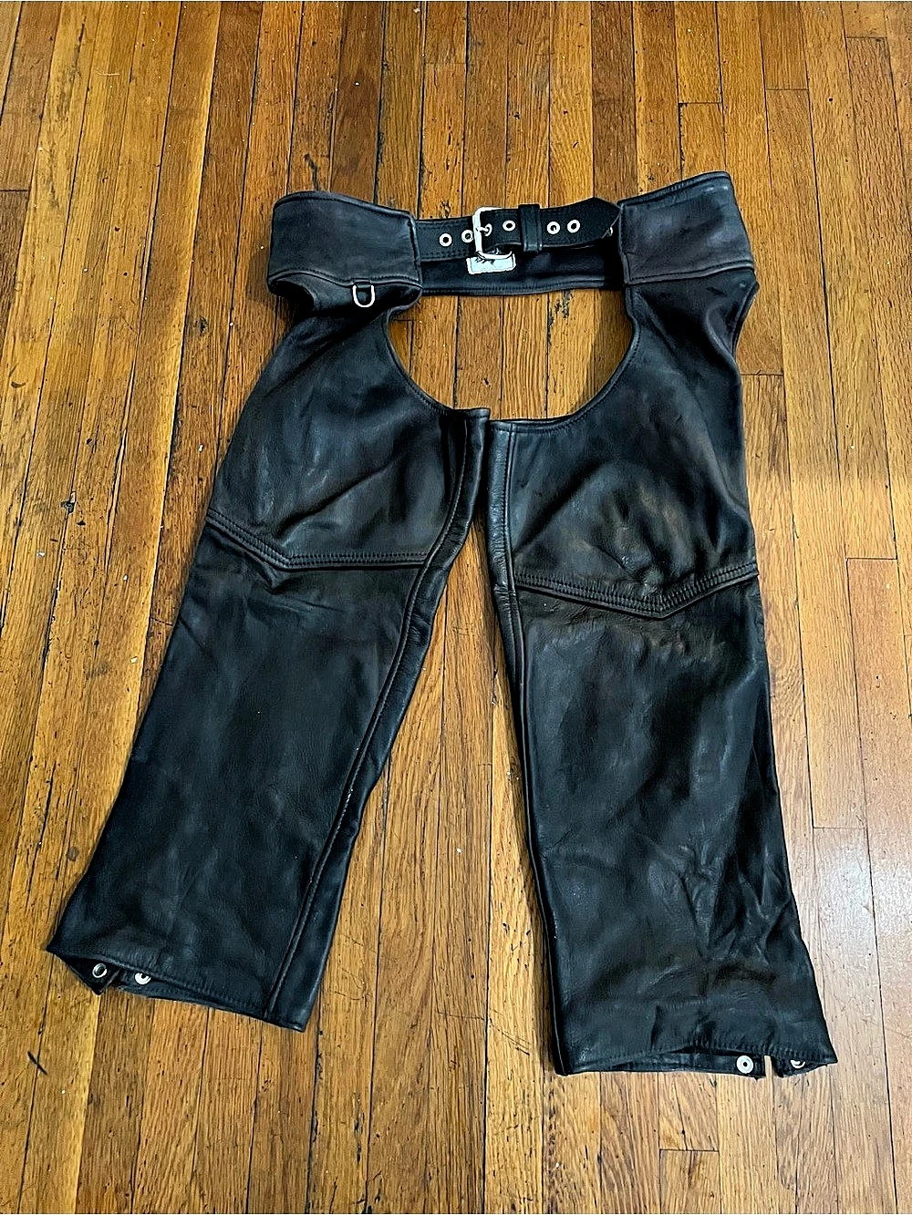 S & S CYCLE black leather motorcycle riding chaps